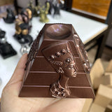 Ancient Egyptian Pyramid Queen Statue Crystal Ball Holder Resin Ornaments Macgic Ball Stand Resin Crafts Collectibles Home Decor