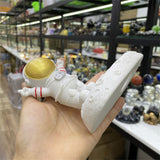 Astronaut Spaceman Model Resin Ornaments Crystal Ball Display Pendulum Stand Creative Office Desktop Home Decor Gifts