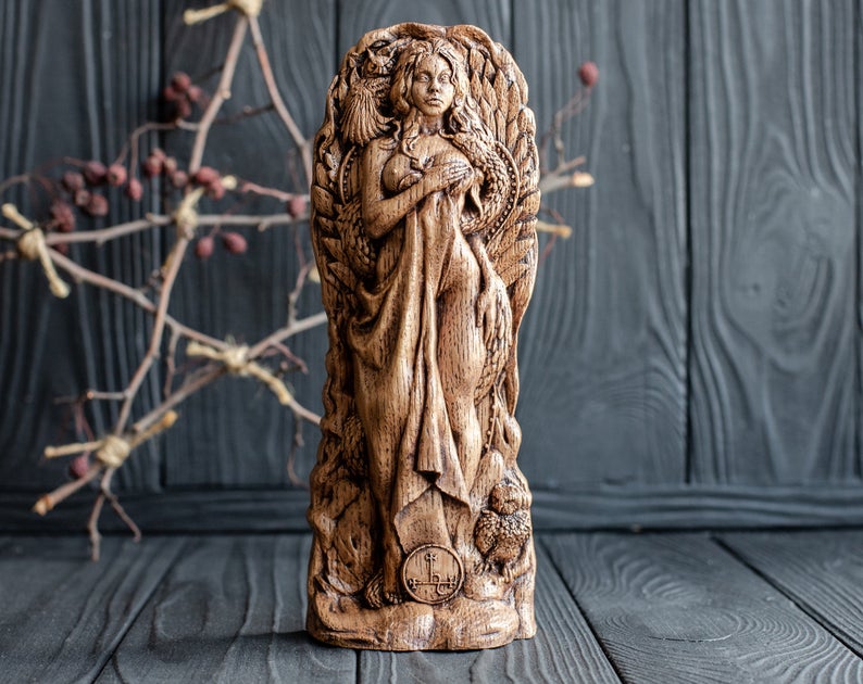 Wood Sculpture】Lilith, Inanna, Ishtar, Astarothn Wiccan –