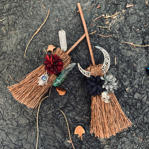 Mini Witch Broom Witchcraft accessories Wicca Altar Broom Necklace Demon Eye Skull Exorcism Car Table Cup decoration pendant