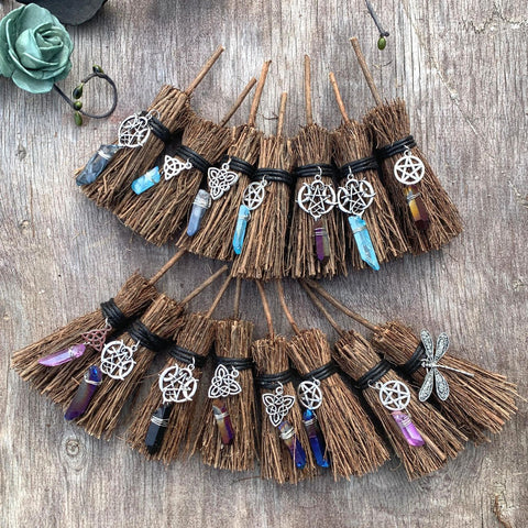 Raw Crystal Wicca Altar Broom Witchcraft accessories Mini Witch Broom Necklace Pendant Pentagram decoration Ornaments