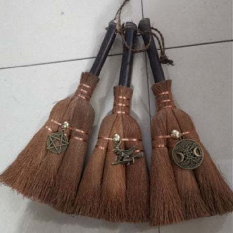 Witch Decoration 29cm*10cm Pentagram Scarecrow Door Window Car Pendant Natural Palm Witchcraft Broom Altar Decoration