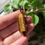 Big Natural Stone Crystal Jewelry Lapis Amethysts Opal Pink Quartz Obsidian Bullet Hexagonal Pendulum Pendant Necklace Amulet